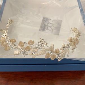 Bel Aire Floral Bridal Headband Champagne/Silver